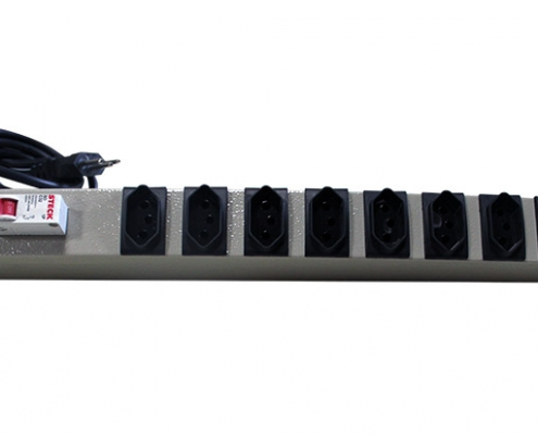 Régua de tomada para rack